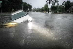 Read more about the article Dumsor and Flood in Houston, Texas after Tropical Storm Beryl slams Gulf Coast